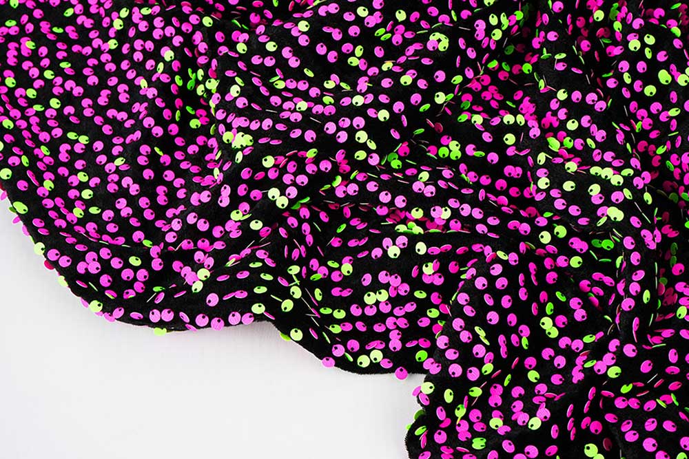 Edel bestickter Paillettenstoff mit atemberaubendem Glanz. Pailletten Samt Neon Pailletten Stoffe Pailetten auf Samt - Neon