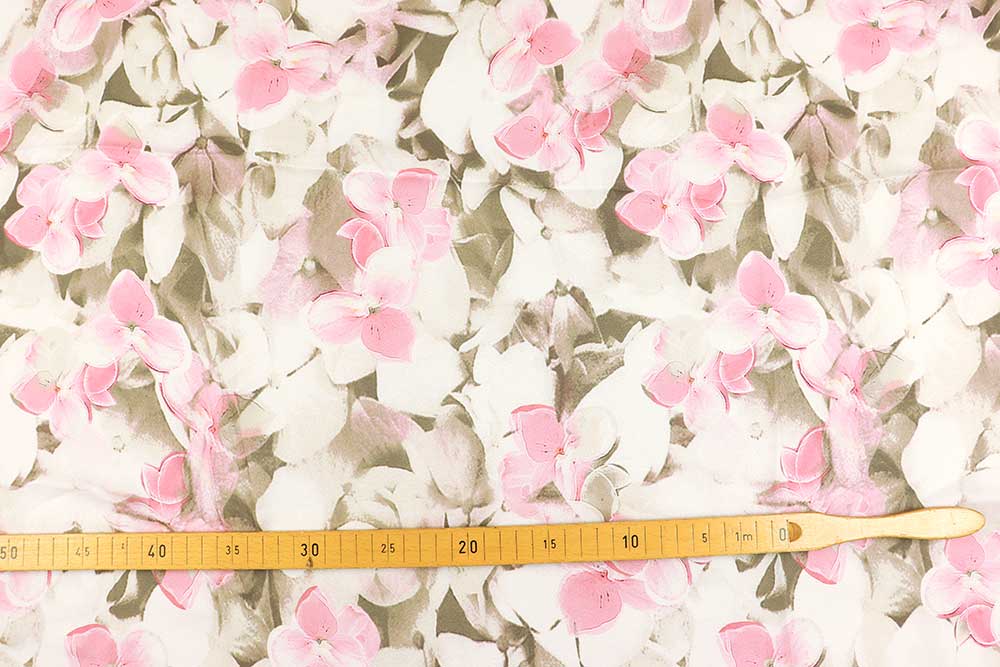 Luftig-lockere Ware aus Viskose - ein Traum von einem Stoff mit schönem Design! Sp155168 bedr. Bekl. Stoffe Viskosestoff leicht und transparent - Rosy Summer