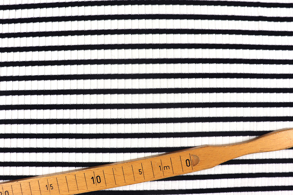 Herrlich weicher Strickstoff mit Viskose-Anteil Sp155411 Frank Walder Leichter Strick - Strukturstreifen - Navy/Weiß