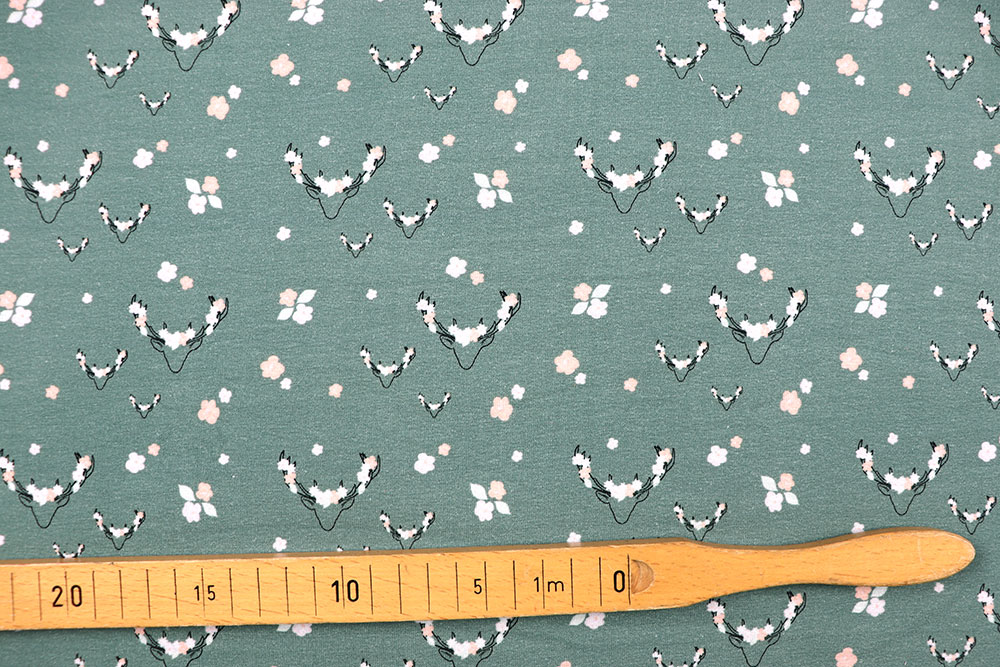 Hübscher Mustermix aus Blümchen und Hirschgeweihen - ideal für Shirts, Röcke und Kleider mit floralem Landhaus-Touch Sp165041 Jersey Hirschgeweih S4 Sale Jersey - Hirsch im Blütenregen