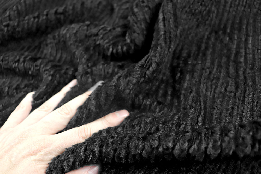 Flauschiges, geripptes Kunstfell für Kostüme, Accessoires und mehr! Sp167003 Rippenfell Sale Winterstoffe Rippenfell - Schwarz