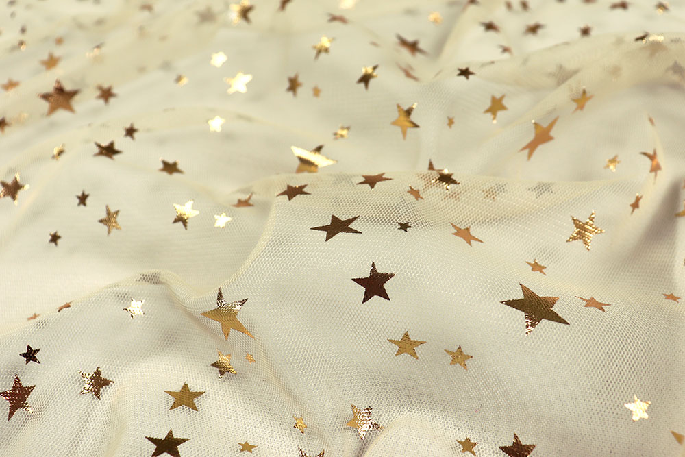 Feines Tüllgewebe mit glänzenden Sternchen - hiermit werden Sie zum Star! Sp168037 Tuell Mesh Sterne Gold Tüllstoffe Tüll mit Sternen - Creme/Gold