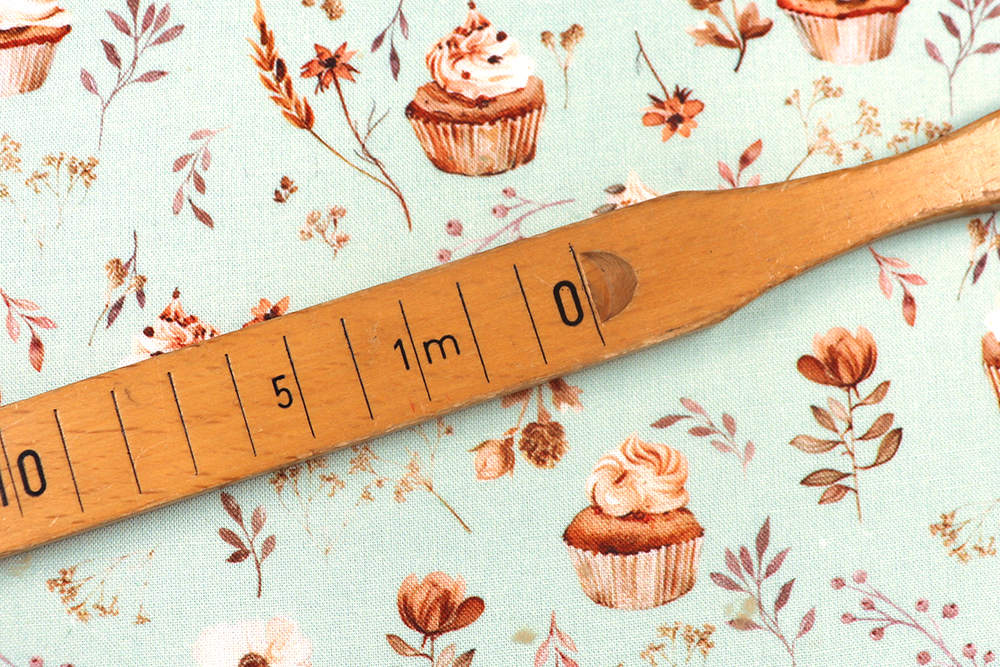 Hmm, lecker! Bei diesem feinen Baumwollgewebe kriegt man direkt Lust, zu schnabulieren! Sp170014 Baumwollstoff Cupcakes Mint Baumwolle Kinder Baumwollstoff - Blumen und Cupcakes - Mint