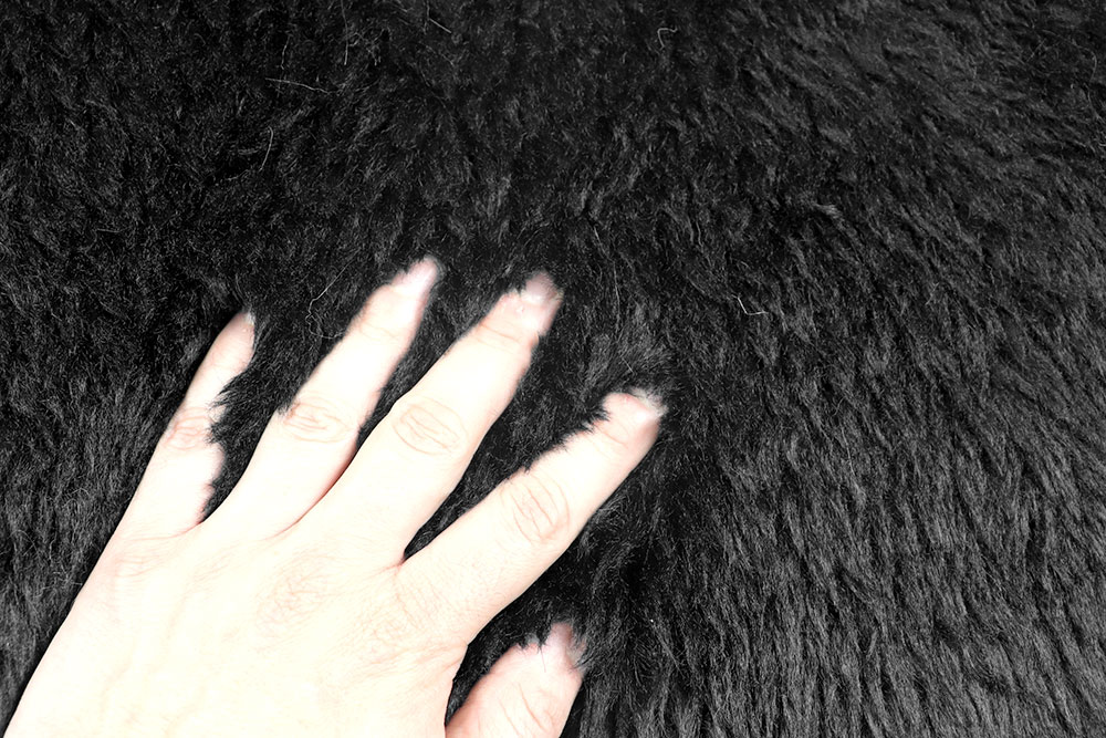 Herrlich flauschiges, schweres Kunstfell für Kostüme, Accessoires und vieles mehr Sp176005 Zottelfell Schwarz Zottel Fell Zottelfell - Schwarz
