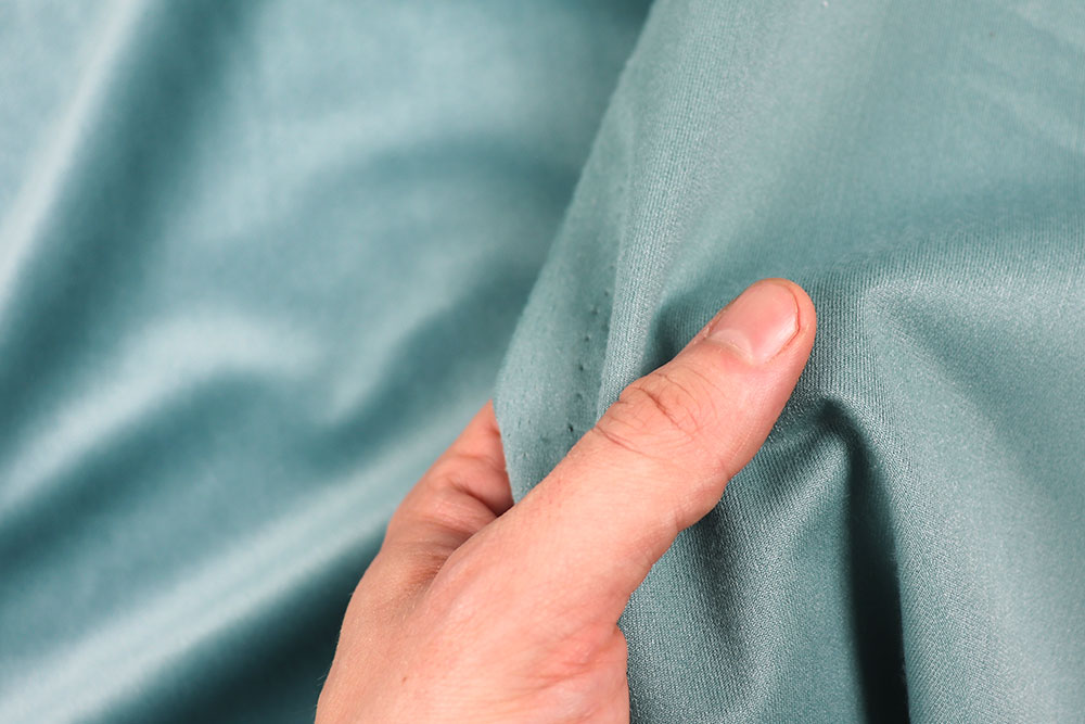Eleganter Samtstoff, weich, schwer, mit edlem Glanz – ideal für Deko, Heimtextilien und mehr Sp178010 Samt Stoff Salbei Gruen Samt Samt-Stoff - Dusty Mint
