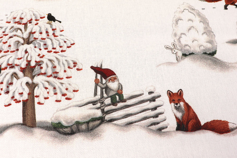 Reisen Sie in den verschneiten Winterwald mit Füchsen & Wichteln - absolute Premiumqualität aus der Scandinavia-Serie! Wn5360 Weihnachtsstoff Wichtel Fuchs Weihnachten Wichtel Dekostoff Premium Scandinavia - Fuchs und Wichtel