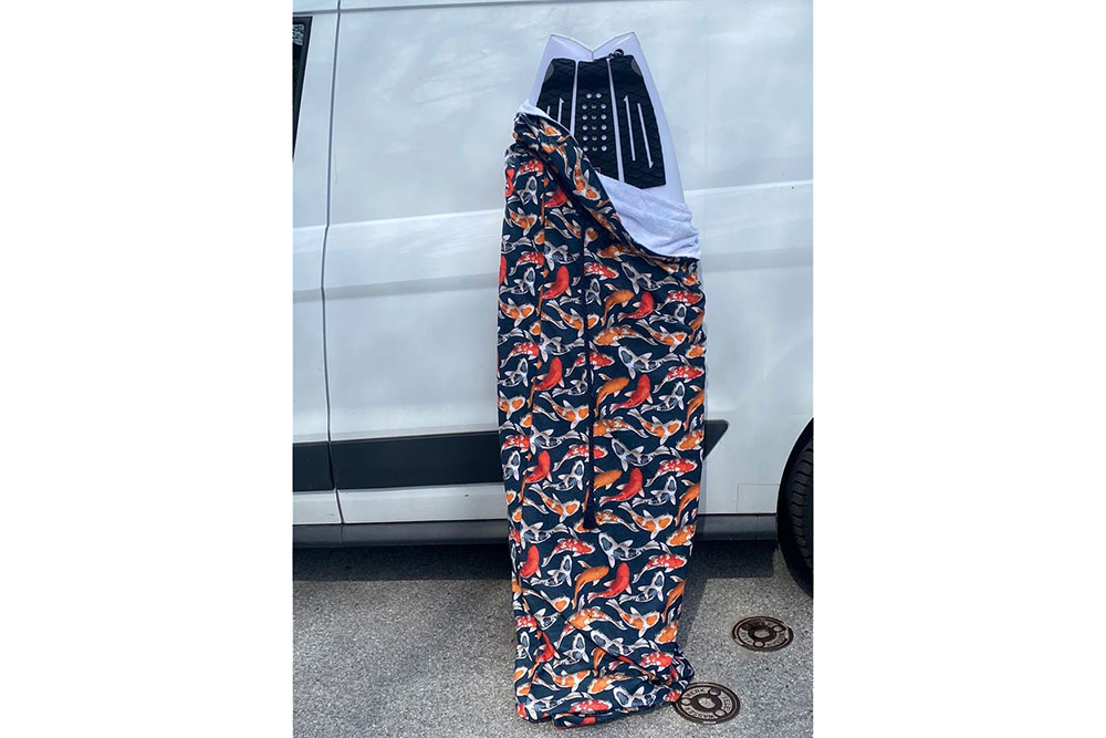 Fantastische Kombination aus Frottee- und Fleece-Stoff mit Koi-Design, das für entspannende Asia-Stimmung sorgt 111 103260 Farbtafel Koi S4y(1) Fleece Frottee-Fleece - Koi-Karpfen