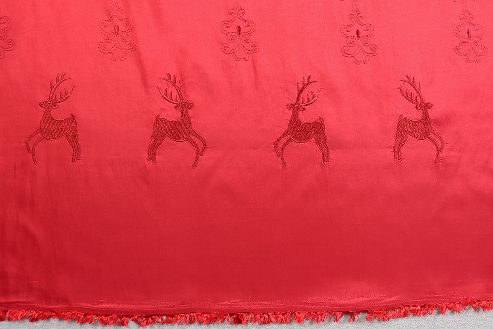 Super edler Taftstoff mit aufgesticktem Muster im gemütlichen Landhausstil Bk7524 Taft Hirsch Taft Trachten-Taft bestickt - Hirsch-Bordüre