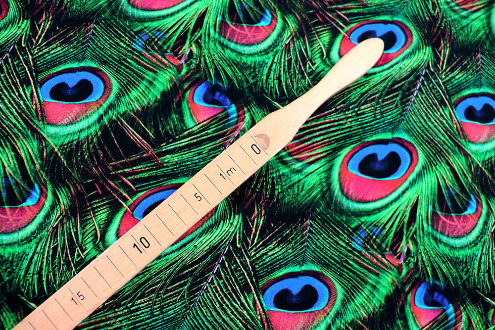 Digital bedruckter Jersey mit farbintensivem Design - 95% Viskose sorgen für eine absolute Wohltat für die Haut! Bk7562 Viskosejersey Pfau S4 Tiere Viskosejersey Digital - Pfau