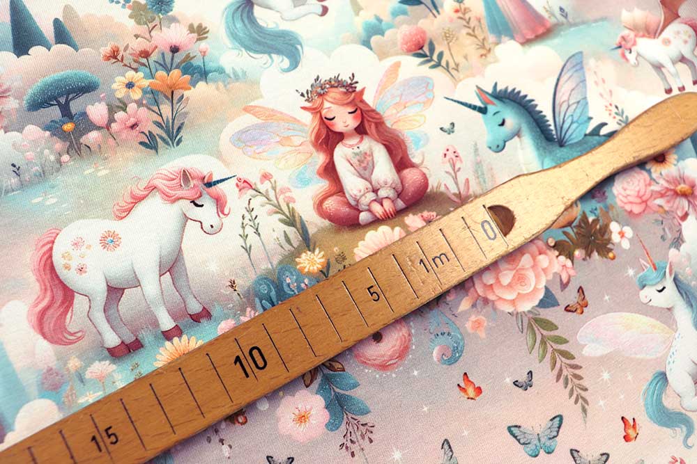 Knallbunter Jersey mit farbintensivem Digitalprint, der Kinderaugen strahlen lässt! Bk7641 Jersey Einhorn Maerchen S4 Kinderstoffe Jersey Digital - Einhorn-Märchen