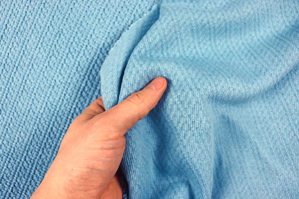 Weicher, frottierter Strickstoff für maximalen Komfort und stilvolle Loungewear. Bk7781 Frottee Strick Aqua Hand Frottee Frottee-Strick - Aqua