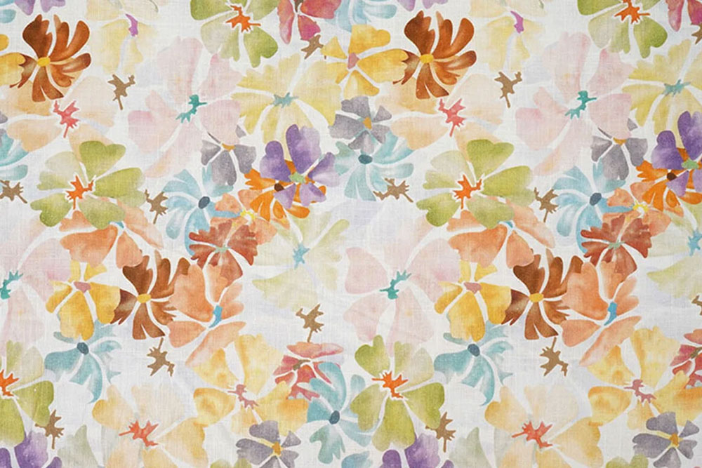 90 % Leinen, kombiniert mit einem floralen Traumdesign - ideal für natürliche DIY-Kleider, Blusen und mehr Bk7952 Baumwoll Leinen Blumen 2 Leinen Baumwoll-Leinen - Sommerblüte