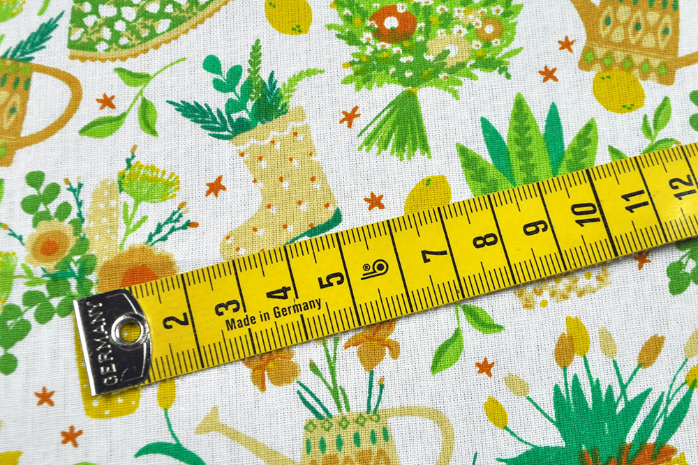 Frühlingsgefühle garantiert! Dieser floral bedruckte Baumwollstoff ist einfach zum Liebhaben! Co6657 Baumwollstoff Garten S4 Baumwolle Kinder Baumwoll-Dekostoff - Gartenparadies