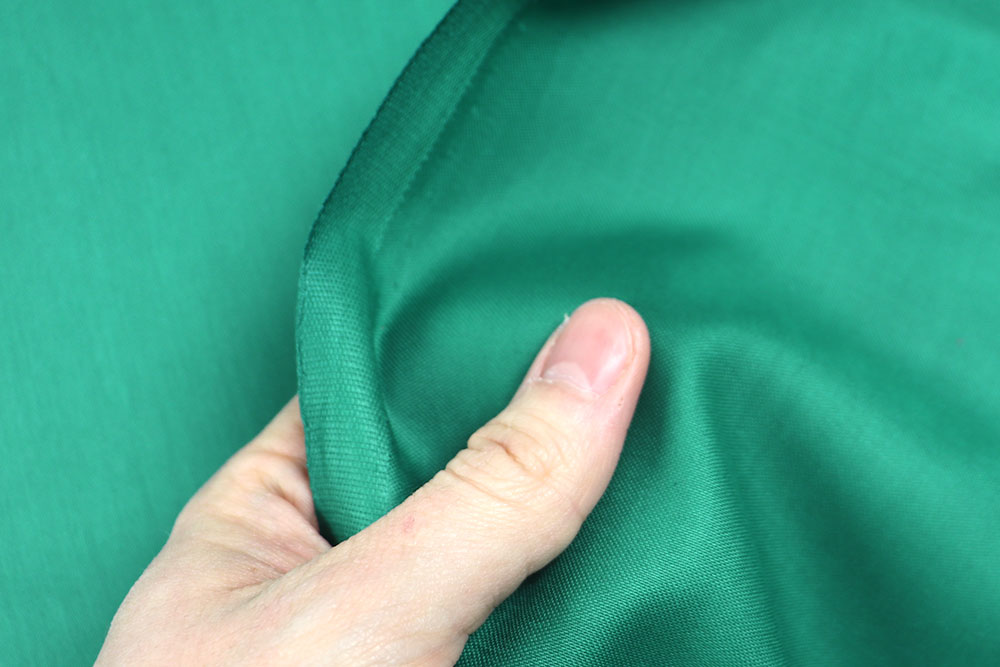 Herrlich geschmeidiger, seidenmatter Baumwollstoff, satiniert, in praktischer Überbreite! Co6951 Baumwollstoff Gruen Bettwäsche-Stoffe Baumwollsatin - Grün - 280 cm