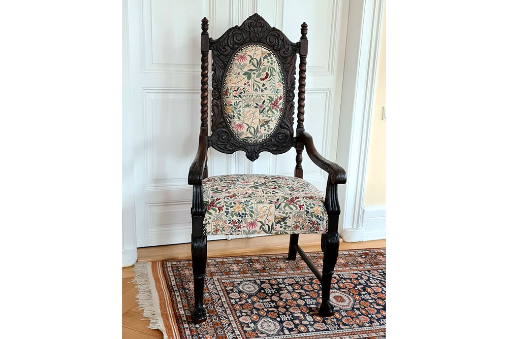 Schwerer, edler Dekostoff mit prächtigem Motiv, das ein tropisches und doch klassisches Ambiente schafft Ds1908020 Dekostoff Gobelin Blumen Creme (1) Gobelin Blumen Gobelin-Stoff - Florence - Creme