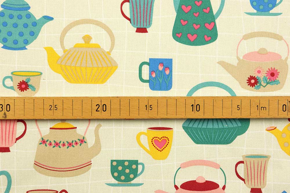 Dekostoff „Tea Time“ – farbenfrohes Design auf Baumwoll-Mischgewebe Ds1954 Dekostoff Teekanne S4 Übergardinen Dekostoff - Tea Time