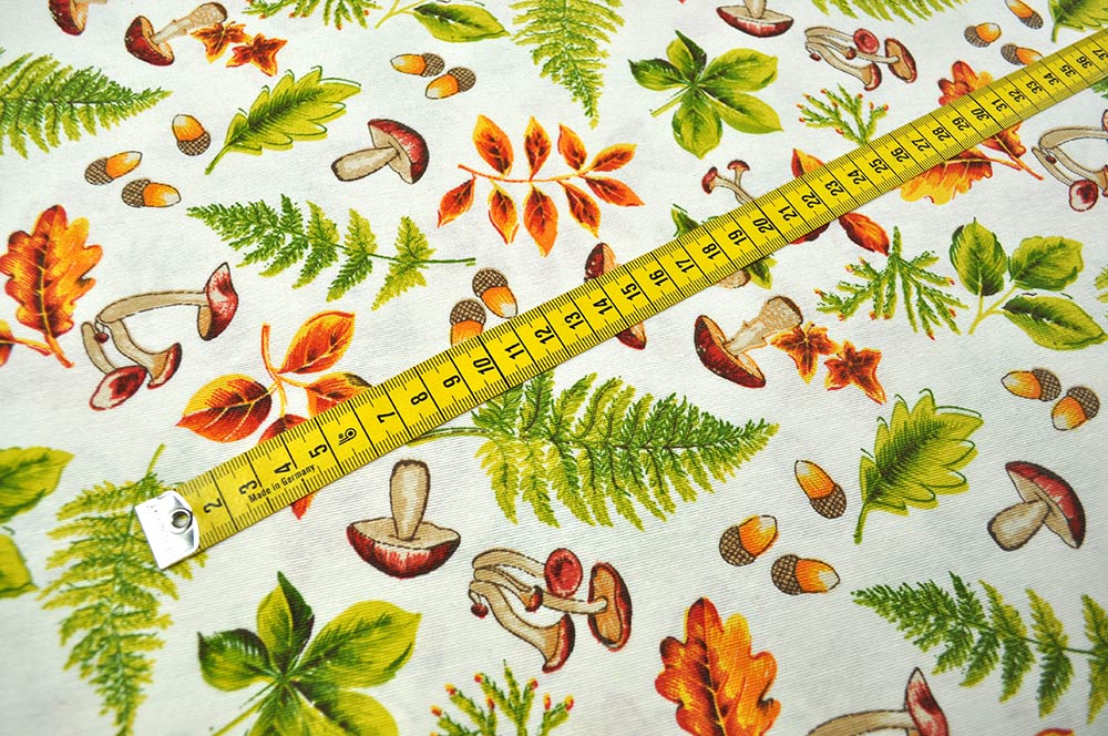 Gemütliches Herbstflair fürs ganze Jahr - nicht nur Waldfreunde und Pilzsammler werden von diesem Stoff begeistert sein! Ds3219 Dekostoff Ueberbreit Herbst S4 Blumen, Früchte, Pflanzen - 280 cm Dekostoffe Dekostoff - Pilzsaison - 280 cm