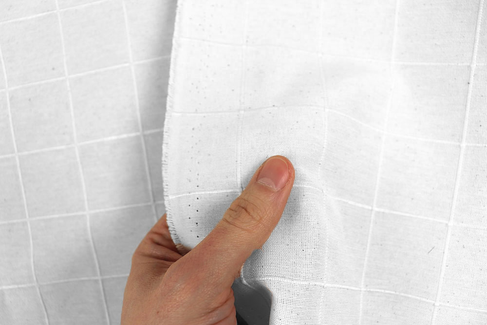 Tun Sie sich und der Umwelt etwas Gutes und sichern Sie sich diesen weißen Dekostoff, der aus recycelten Fasern besteht! Ds3253 Recycing Dekostoff Weiss 2 Dekostoffe Uni Recycling-Dekostoff - Marrakesch - Weiß - 280 cm