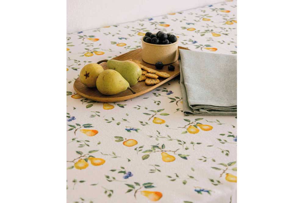 Fruchtig-sommerliches Design auf einem gemütlich-rustikal wirkenden Gewebe mit hohem Baumwollanteil Ds3361 Dekostoff Birnen S4 Blumen, Früchte, Pflanzen - 280 cm Dekostoffe Dekostoff Recycling - Äpfel und Birnen - 280 cm