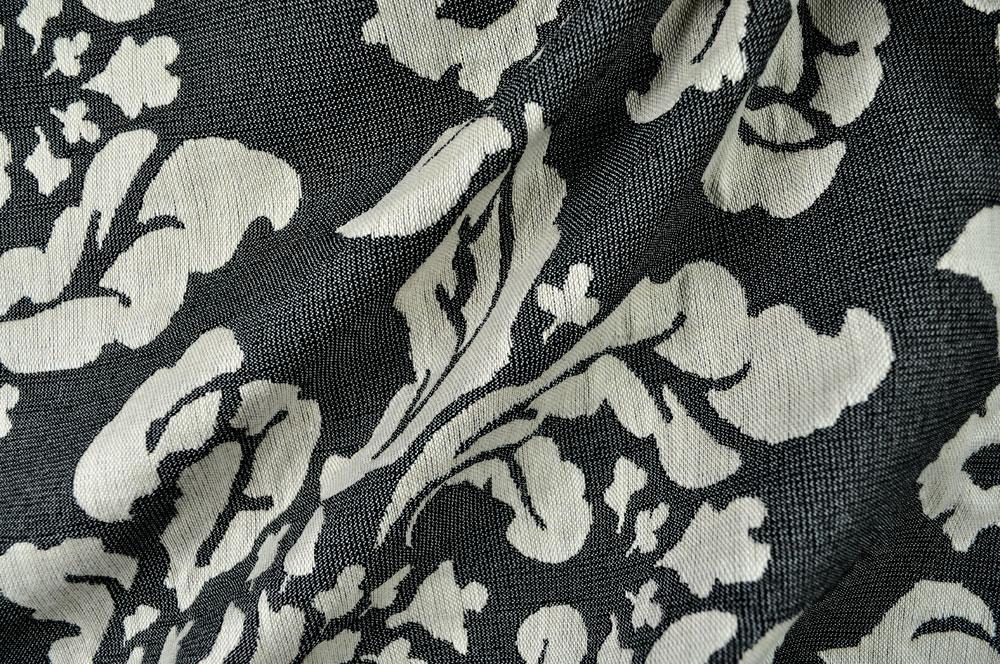 Schön gemusterter Jacquard, ideal für Dekorationen und vieles mehr. Ds5295 Jacquard Stoff Muster Schwarz Z1 Dekostoffe Barock Jacquard Stoff - Louis Philippe - Schwarz