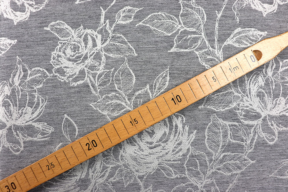Hochwertiger Wende-Jacquard mit romantischem Rosen-Motiv - jetzt zuschlagen! Ds5803 Dekostoff Jacquard Rosen Grau Jacquard Jacquard Rosen - Silber/Creme