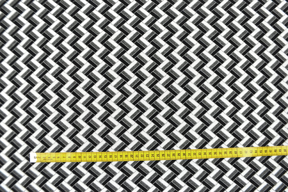 Auf der Suche nach edlen Dekostoffen mit Mustern, die ein ganz besonderes Flair erzeugen? Dann sind Sie hier richtig! Ds6136 Jacquard Geo S4 Dekostoffe Gemustert Jacquard-Dekostoff - Geo Noir