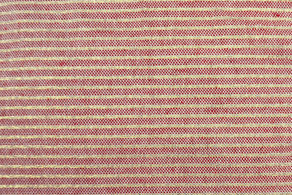 Streifendesign mit Glitzerelementen und hohem Baumwollanteil - ein effektvoller Hingucker für Deko mit Wow-Faktor! Ds6141 Dekostoff Glitzerstreifen Rot S4 Dekostoffe Jacquard Dekostoff Simply Gold - Streifen - Rot