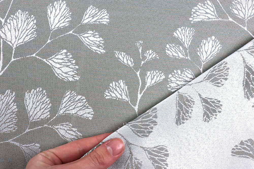Zweiseitiger Jacquard mit zartem Blütenmuster – perfekt für elegante Heimtextilien und stilvolle Accessoires! Ds6283970 Dekostoff Jacquard Pflanzen Grau Jacquard Dekostoff Jacquard beidseitig - Galicia - Grau