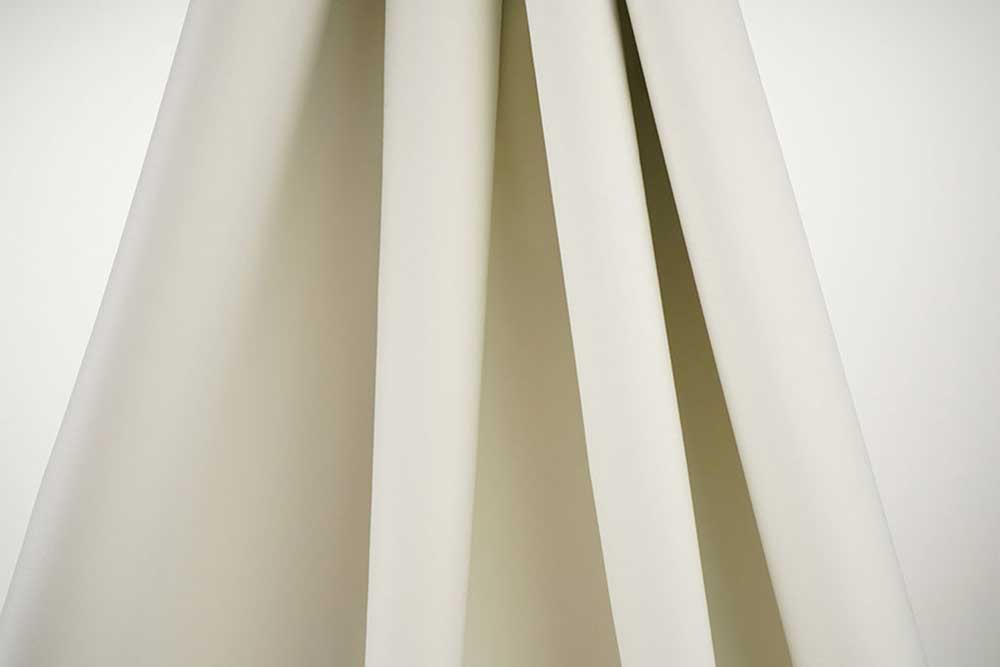 Verdunkelungsfutter-Stoff für Vorhänge/Gardinen - der ideale Helfer zum Schutz vor Sonne und Wärme! Ds6374020 Blackout Futter Creme Blackout / Verdunkelung Verdunkelungsfutter - 100 Prozent Blackout - Creme