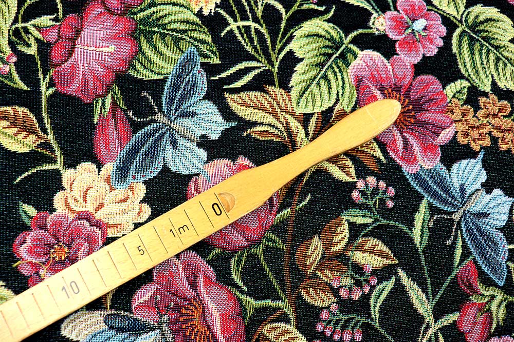 Prächtige Farben, detailreiches Design, hochwertiger Materialmix - ein absoluter Premium-Dekostoff! Ds6401 Gobelin Garten Schwarz S4y Gobelin Blumen Gobelin - Garden Vintage