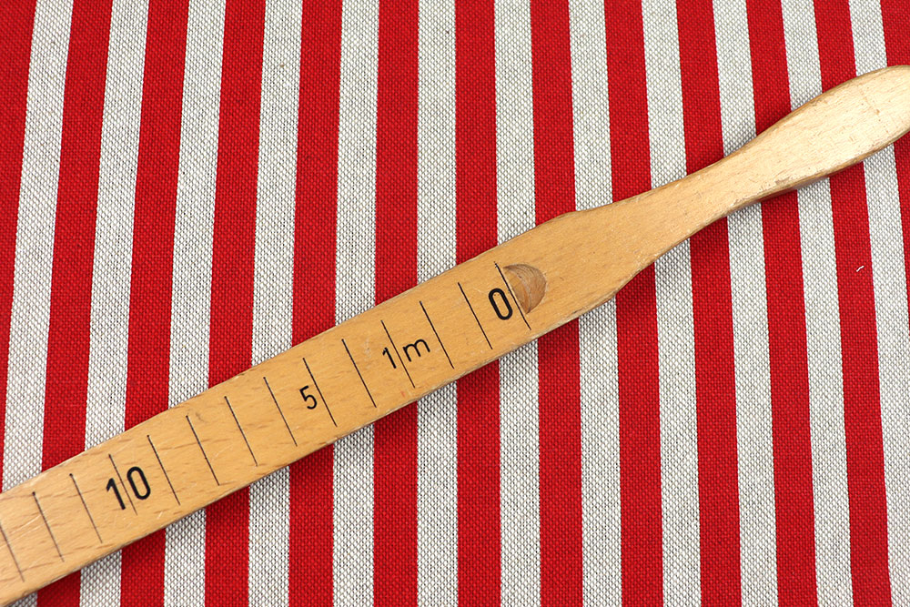 Klassisch gestreifter Dekostoff in rustikal-gemütlichem Leinen-Look Ds6412 Dekostoff Leinenoptik Streifen Rot S4 Dekostoffe NEU  Dekostoff Leinenoptik - Streifen - Natur/Rot