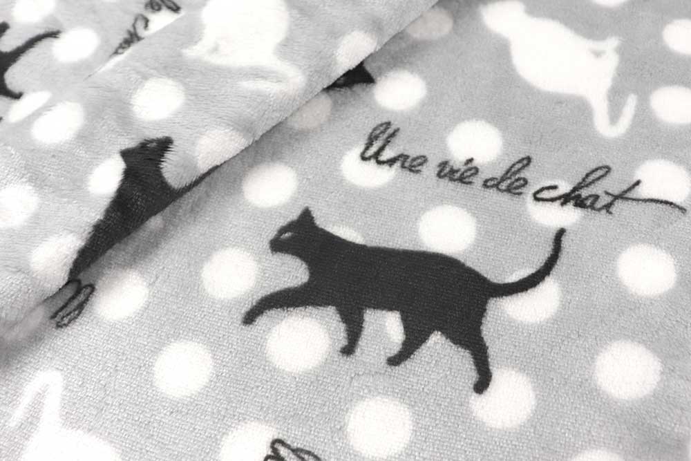 Super kuscheliger Stoff mit einem eleganten Design, das jeden Katzenfan umhauen wird! Fl5203 Fleece Katze Fleece Soft-Fleece - Katzenleben