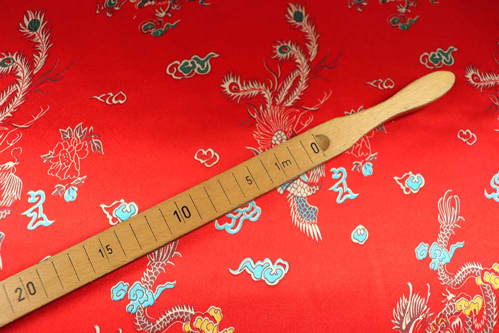 Satin mit schönem Glanz und einem stimmungsvollem Asia-Design Fn1312 Satin China Drache S4 Gemustert Satin - China-Drache - Rot