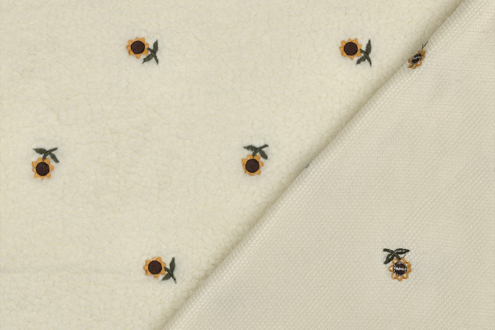 Kleine Sonnenblumen, maximaler Kuschelfaktor – weicher Sherpa-Fleece zum Wohlfühlen. Fp1151 Sherpafleece Sunflower S4y Sherpa Fleece Sherpa Fleece - Sunflower Cozy