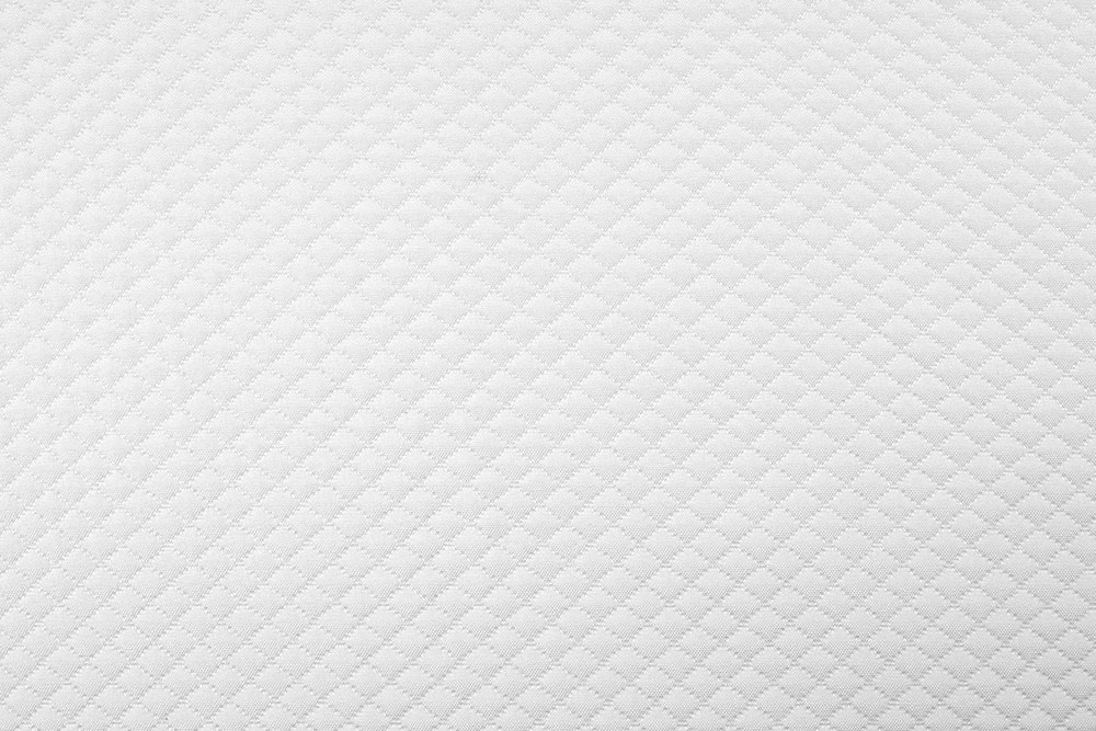 Wattierter Steppstoff in Weiß mit Rauten-Struktur für vielseitige Einsatzzwecke Gs5086 Steppstoff Wattiert Uni Bekleidungsstoffe Steppstoff wattiert - Raute - 310 cm - Weiß