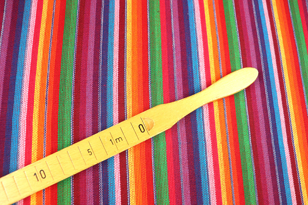 Fester, durchgewebter Stoff mit bunten Streifen für Taschen, Kissen, Liegestühle und mehr Sp168033 Jacquard Streifen Bunt S4 Taschenstoffe Dekostoff - Webstreifen - Sancho Pancho