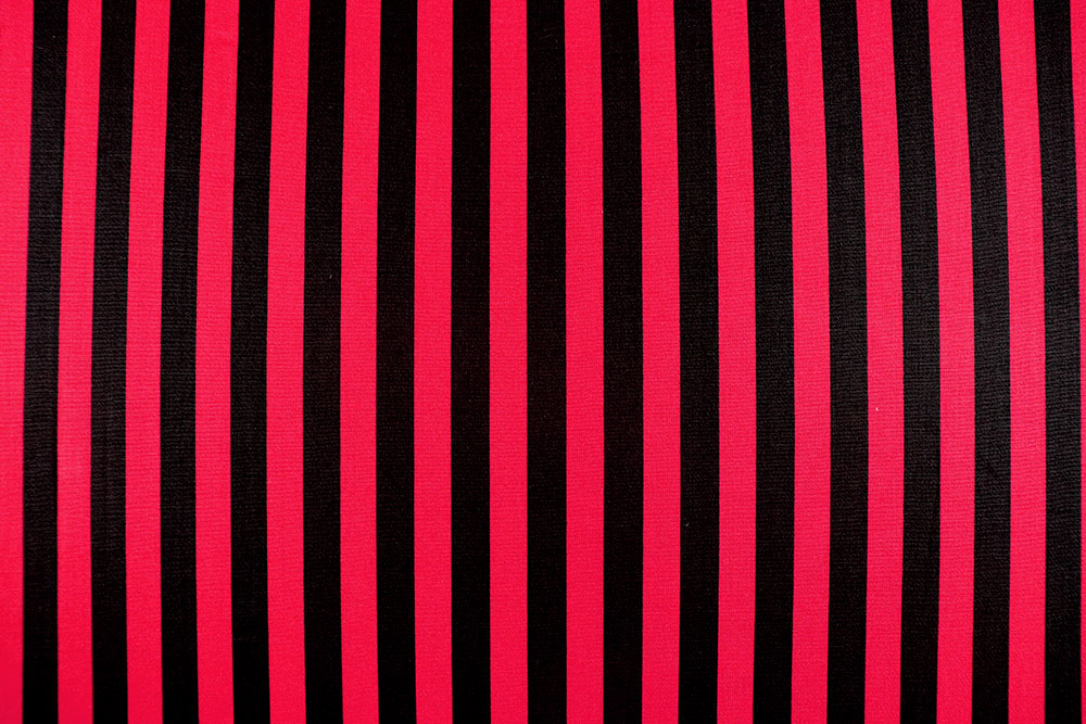 Klassisches Streifenmuster auf 90 cm breiter Ware aus reiner Baumwolle Sp174061 Baumwollstoff Streifen Rot Schwarz S4 Baumwolle Streifen Baumwollstoff - Streifen - Rot/Schwarz
