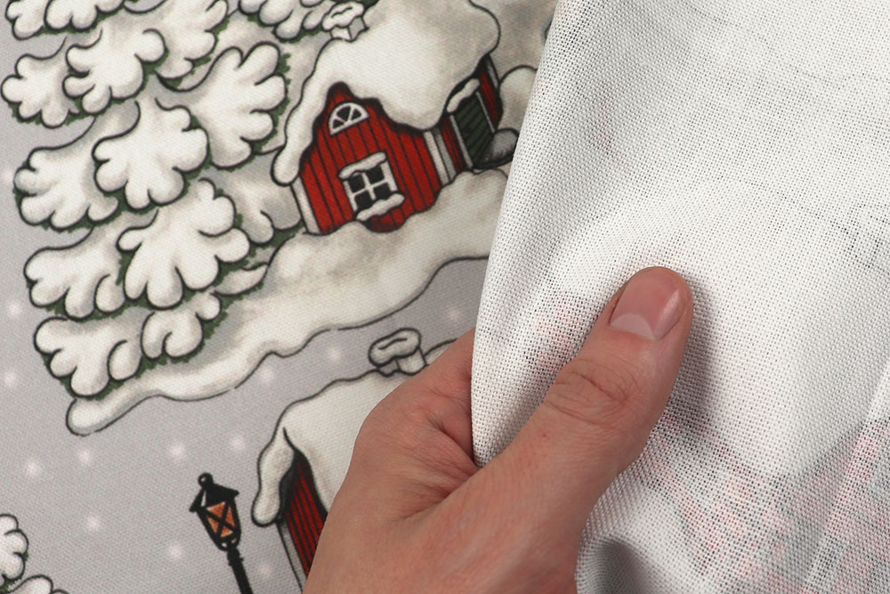 Reine Baumwolle mit einem Design aus Schweden - gemütlicher geht es nicht! Wn5359 Weihnachtsstoff Winterdorf S4 Baumwolle Tiere Dekostoff Premium Scandinavia - Verschneites Dorf