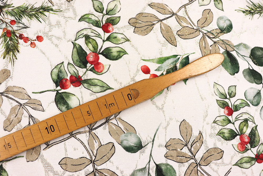 Funkelnder Jacquard mit Goldglanz-Elementen und einem Rankenmotiv, das für eine herrlich winterliche Atmosphäre sorgt Wn5368 Weihnachtsstoff Jacquard Glitzer Mistelzweig S4 Weihnachten sonstige Jacquard Premium - Winterstimmung
