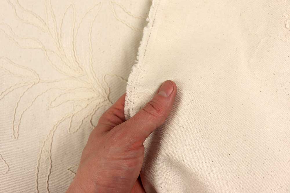 Bestickter Stoff im Zeltstoff-Stil – natürlich, robust & ausdrucksstark! Zeltstoff Bestickt Taschenstoffe Natur-Köper - bestickt
