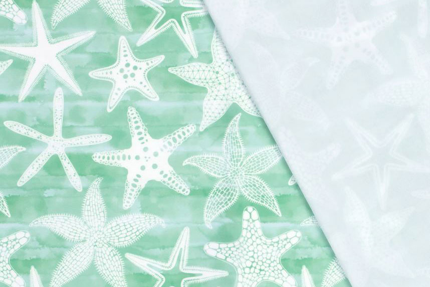 Digital bedruckter Badeanzugstoff im maritimen Stil, super stretchig, schützt vor UV-Strahlen! Bk7504 Badeanzugstoff Seesterne S4y Recycling-Stoffe Badeanzugstoff Recycling - Seesterne