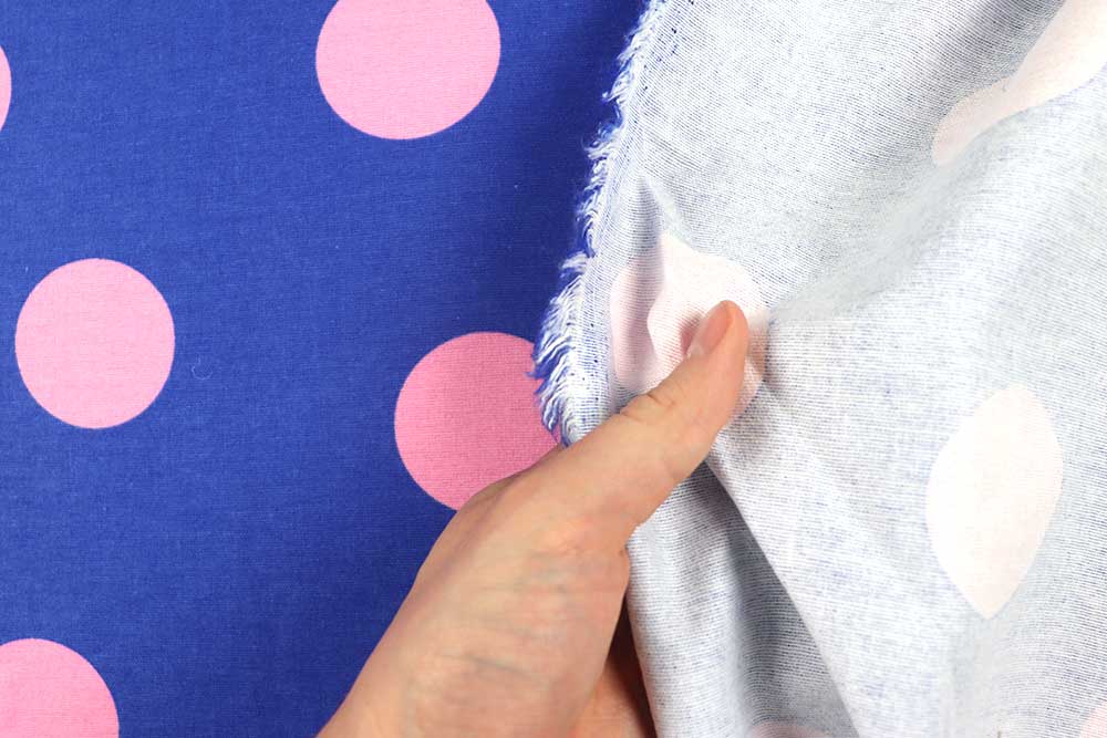Weicher Flanell mit angerauter Vorderseite und kontrastreichem Punkte-Design Bk7654 Flanellstoff Punkte S4 Baumwolle Punkte Baumwoll-Flanell - Punktlandung