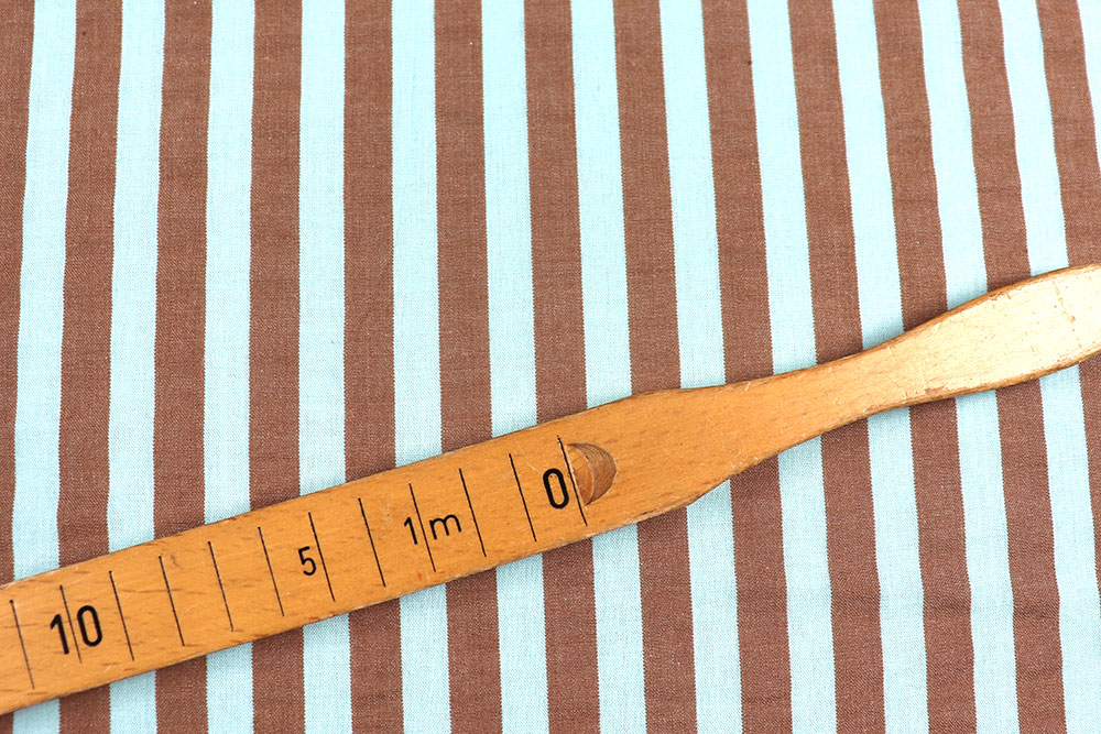 Klassischer Seersucker mit schönem Streifendesign - perfekt für Blusen, Hemden und Bettwäsche! Bk7875412 Seersucker Streifen Hellblau Camel S4 Streifen und Co. Seersucker - Streifen - Mint/Braun