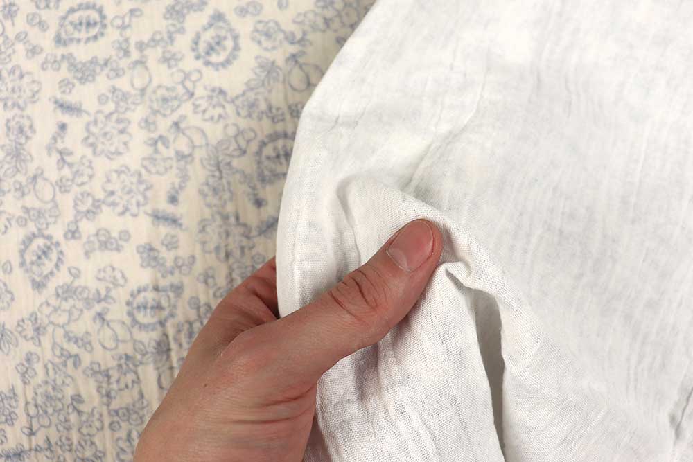 Überbreiter Musselin im Toile-de-Jouy-Stil - ideal für Decken, Bettwäsche und stilvolle Kleidungsstücke Bk7984 Musselin Frucht Toile de Jouy Musselin - Toile Floral - 250 cm