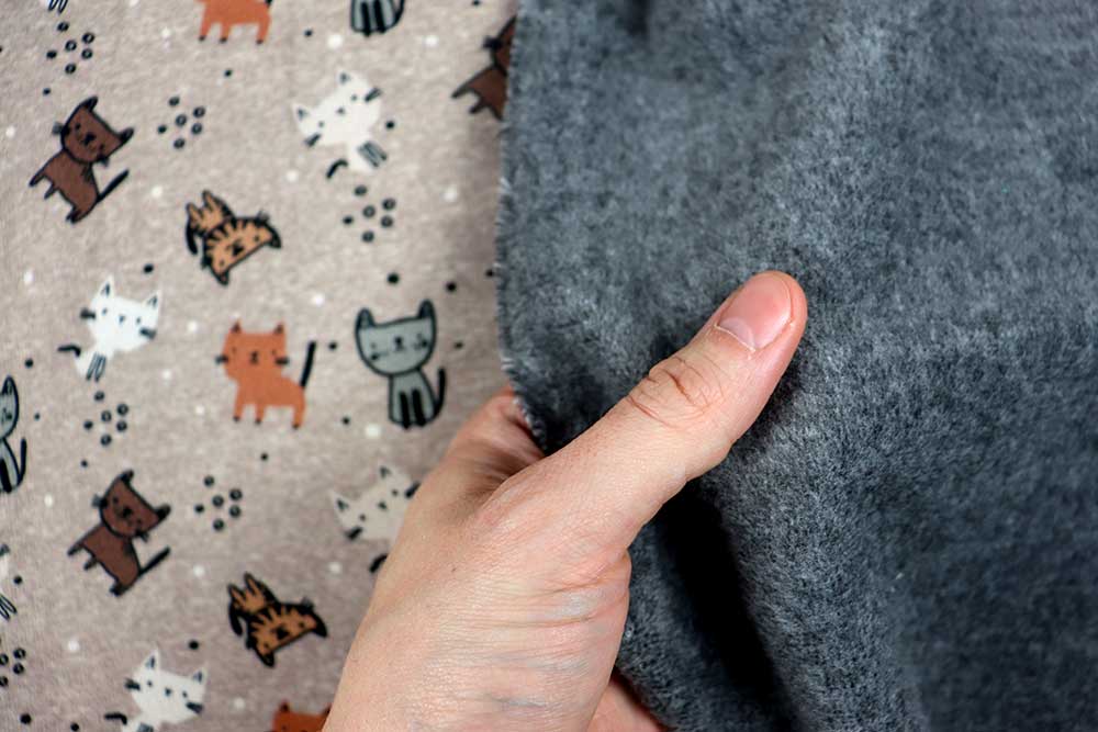 Miau Miau! Fahren Sie Ihre Krallen aus und schnappen Sie sich diesen katztastischen Alpenfleece
 Bk7992 Alpenfleece Katzen S4 Jogging Anzüge Alpenfleece Premium - Süße Kätzchen