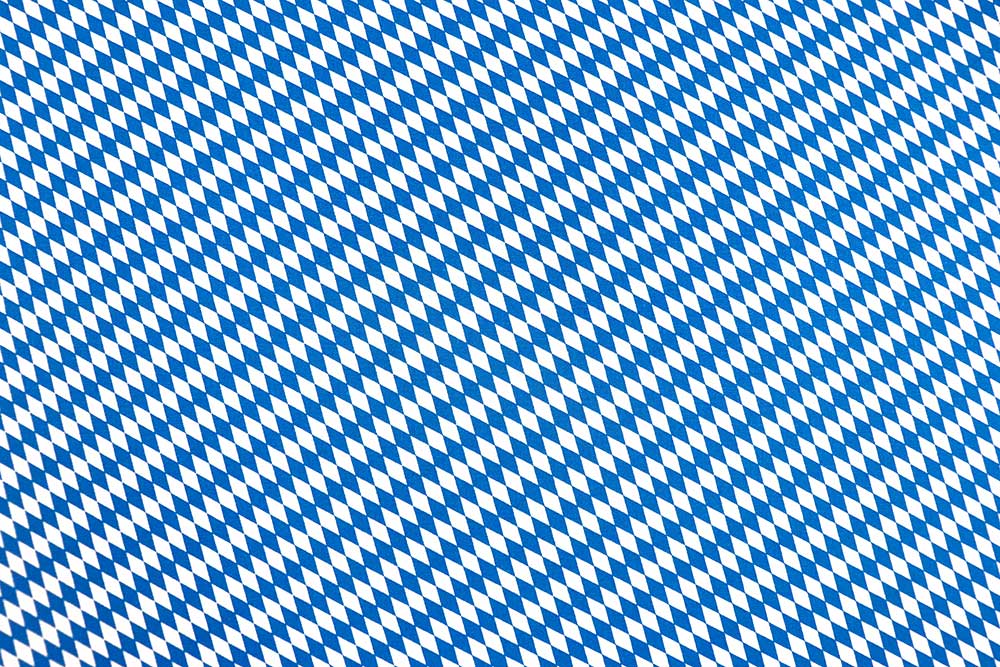 Reiner Baumwollstoff mit der klassischen Weiß-Blau-Raute Co6121 Baumwollstoff Bayern Raute S4y Fußball-Stoffe Baumwollstoff - Bayerische Raute - Weiß/Blau