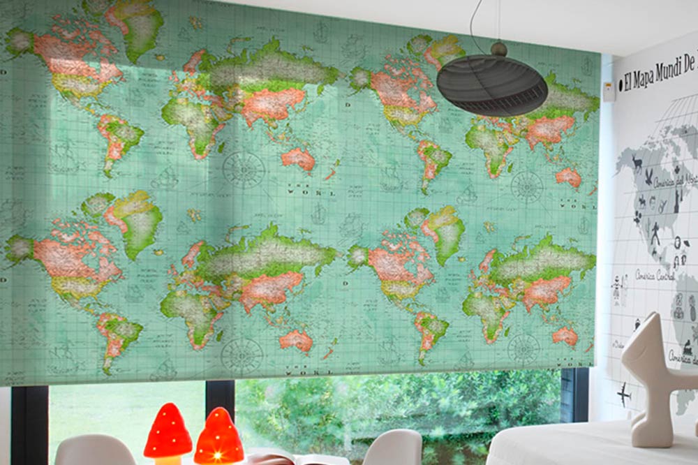 Dieser Stoff hilft beim Träumen von einer Weltreise - verwandeln Sie mit überbreiter Ware komplette Zimmer in einen Atlas! Ds3225 Dekostoff Ueberbreit Weltkarte S4 Übergardinen Dekostoff - Weltkarte - 280 cm