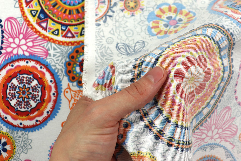 Überbreiter Dekostoff mit überwältigendem Mandala-Motiv, das bis ins kleinste Detail liebevoll designt wurde Ds3329 Dekostoff Mandalas Hellblau S4 Ornamente - 280 cm Dekostoffe Dekostoff - Mandala Azul - 280 cm