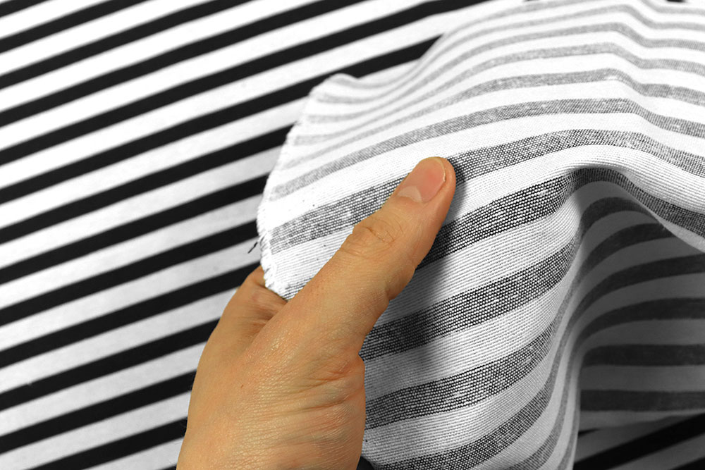 Streifen auf überbreiter Meterware - simpel, aber effektiv - toll zu kombinieren und absolut zeitlos! Ds3334 Dekostoff Querstreifen S4 Streifen - 280 cm Dekostoffe Dekostoff - Querstreifen - Schwarz/Weiß - 280 cm