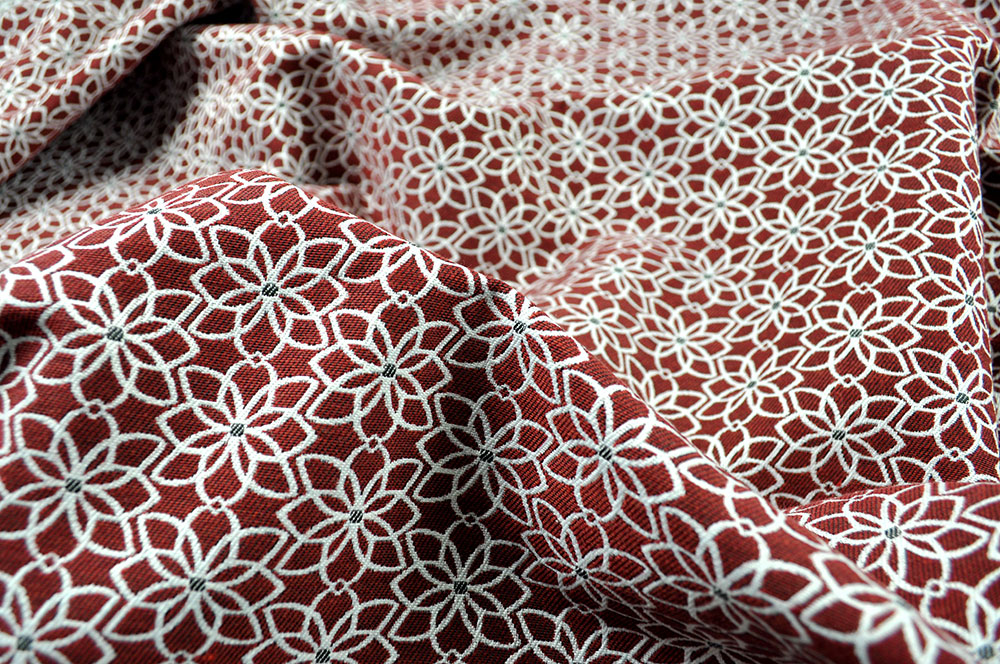 Weißer Jacquard-Dekostoff mit eingewebtem Blüten-Design - vielseitig verwendbar  Ds5932250 Jacquard Dekostoff Blueten Rot S4y Jacquard Jacquard-Dekostoff - Saint Lucia - Weiß/Rot
